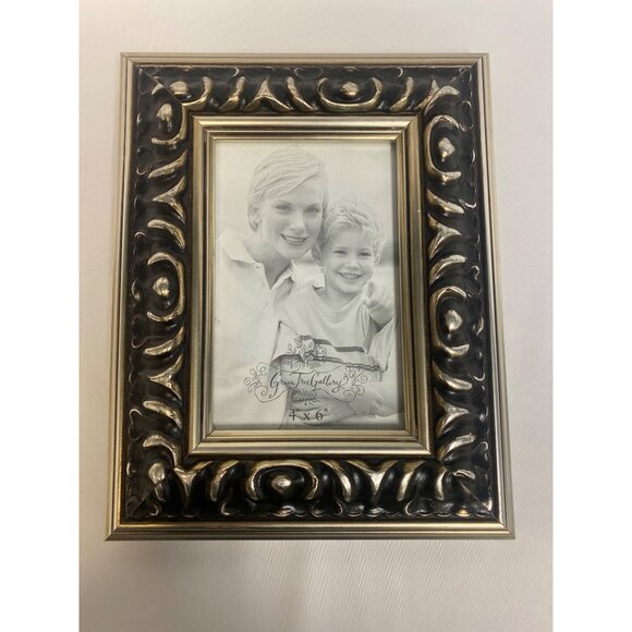 Green Tree Gallery Metal Wide Picture Frame 4"x6" Silver & Black Swirls Great - Picture 6 of 6